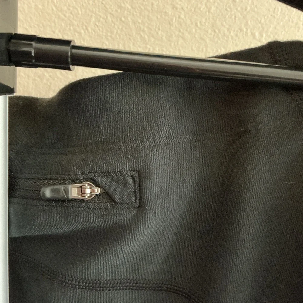 Nike Black Performance Leggings - Picture 8 of 8